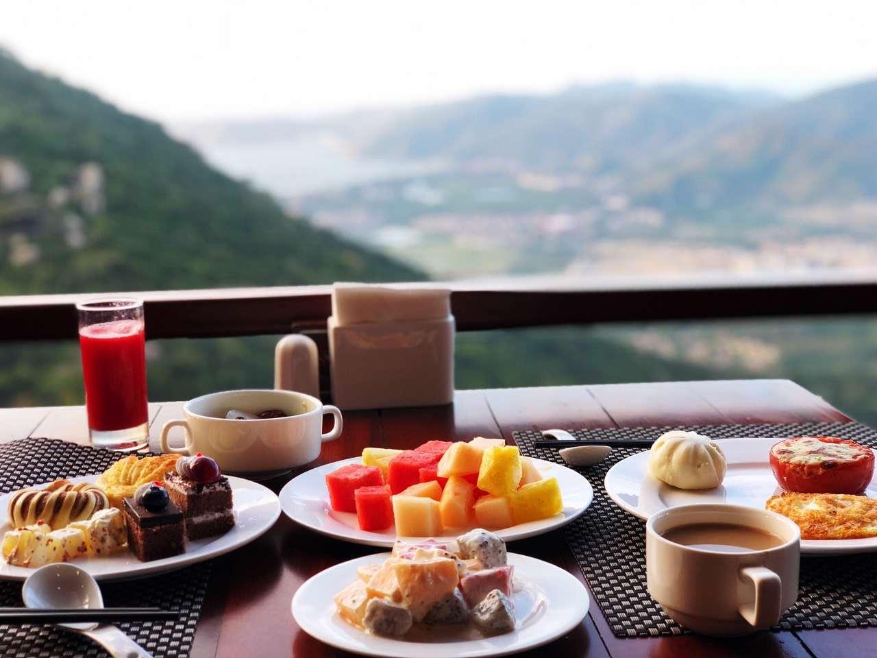 10月6日财经早餐：通胀忧虑加剧，美元上扬黄金下跌，原油和天然气继续飙升