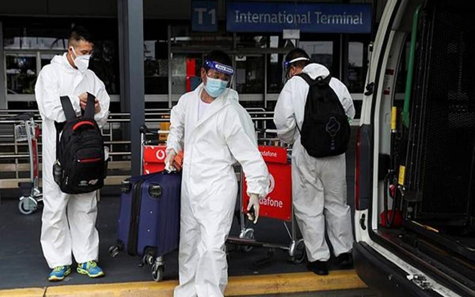 现货黄金持稳，新毒株影响待明晰，或动摇FED这一决心