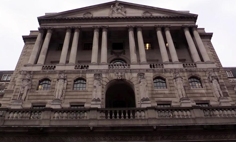 专家预测英国将陷更深衰退，年底英镑恐跌至1.05！